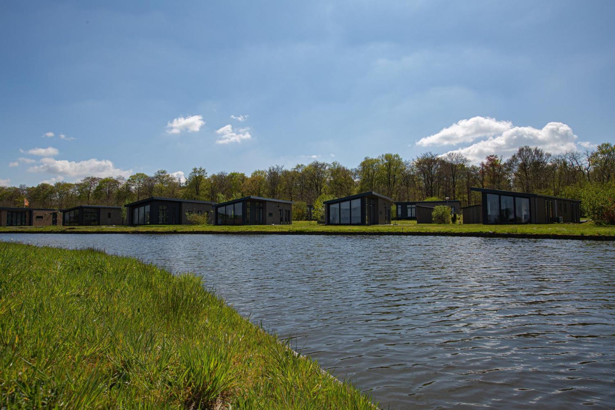 Recreatiepark De Tien Heugten Schoonloo Exterior foto