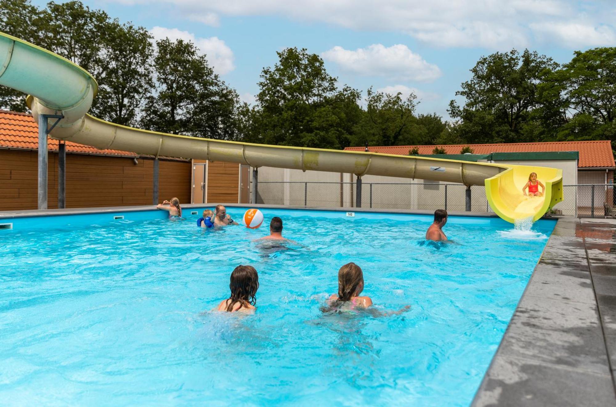 Recreatiepark De Tien Heugten Schoonloo Exterior foto
